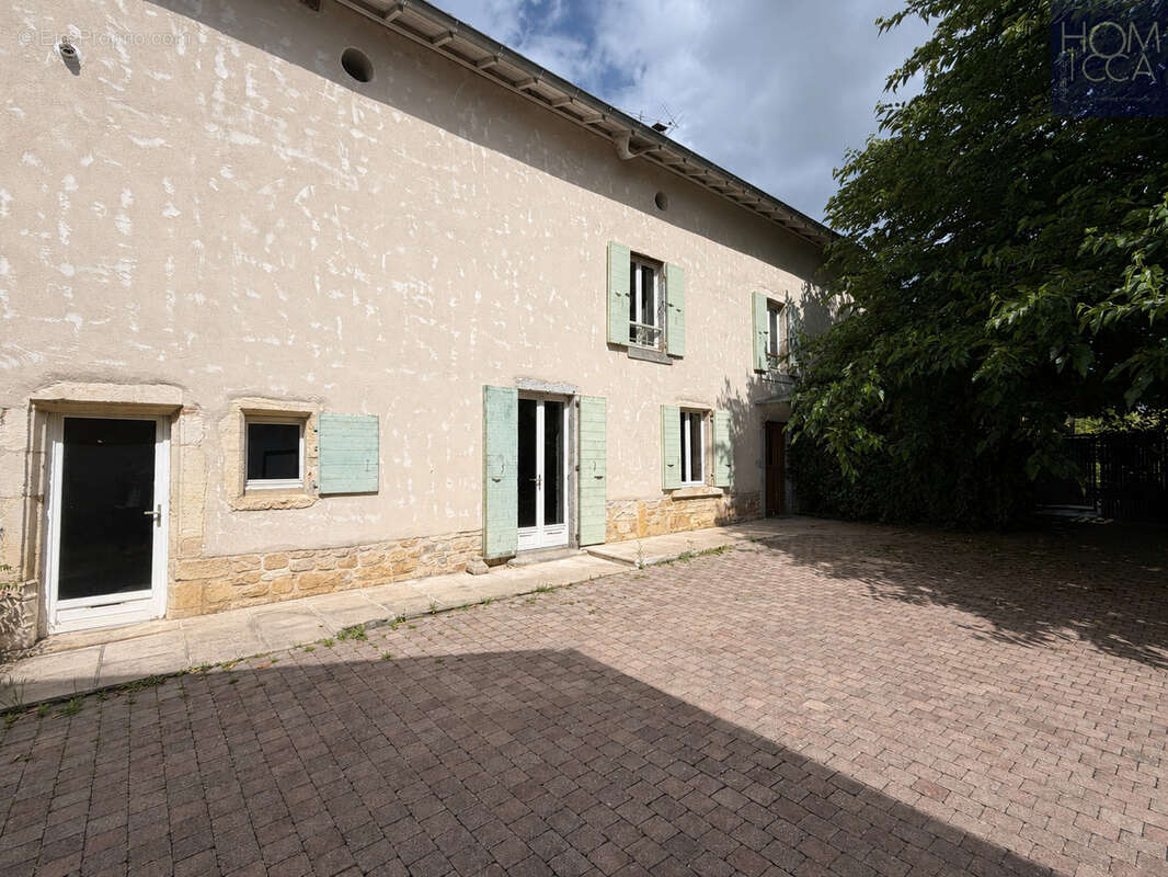 Maison à QUINCIEUX