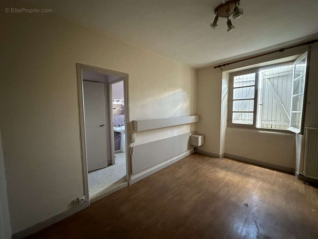 Immeuble de 1120 m2 d'exploitation à Gurmençon - photo 14