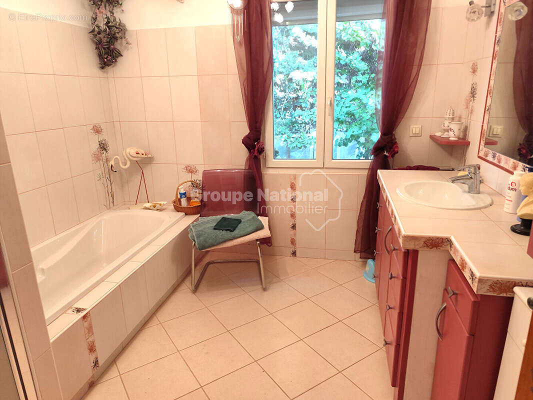 Maison à JONQUIERES