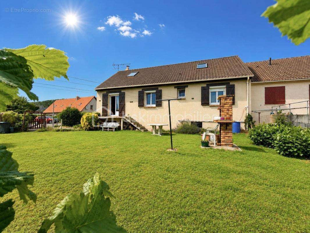 Maison à LE TRAIT