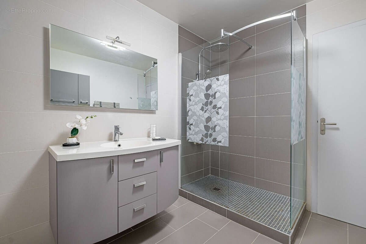 Appartement à LE POULIGUEN