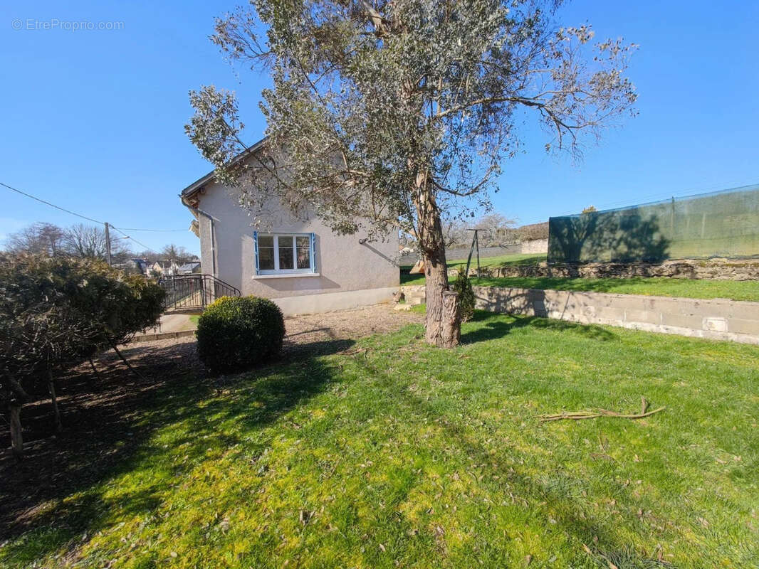 Maison à TAMNAY-EN-BAZOIS
