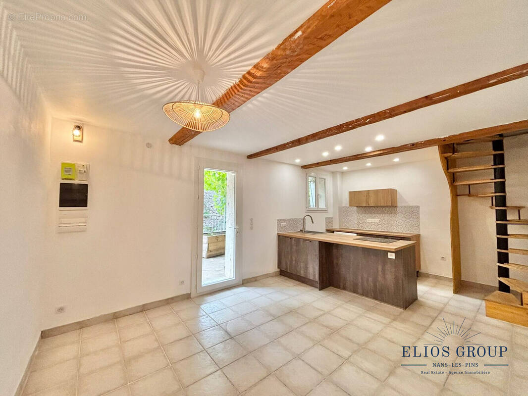 Maison à SAINT-MAXIMIN-LA-SAINTE-BAUME