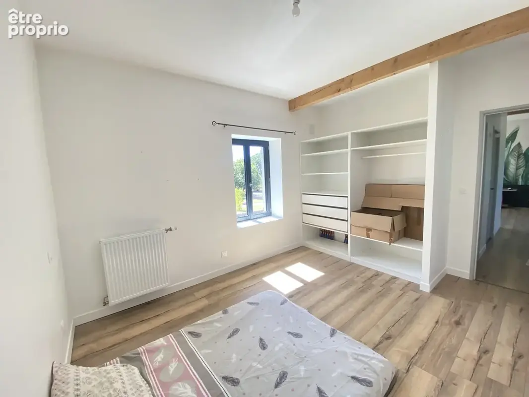 Maison familiale avec piscine à Saint-André-le-Puy — 226 m2 sur 930 m2 clos et arboré - photo 21