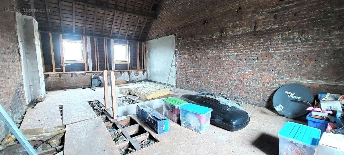 Maison à BRUAY-LA-BUISSIERE