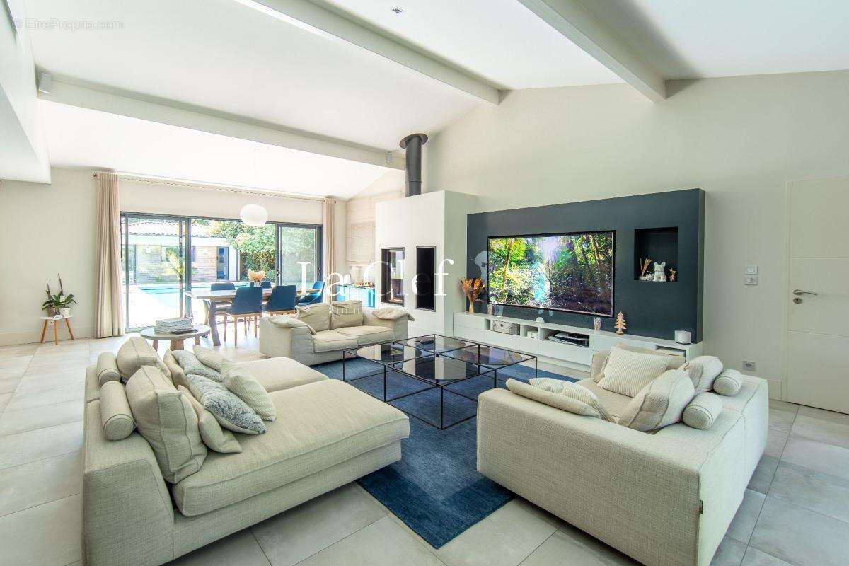 Maison à GUJAN-MESTRAS