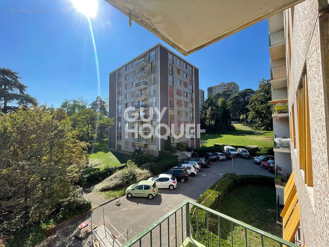 Appartement à LA MULATIERE