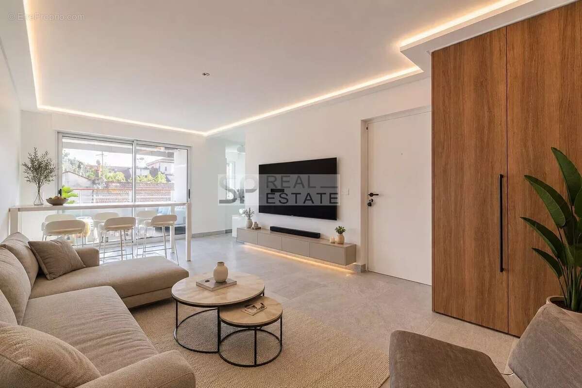 Appartement à CANNES