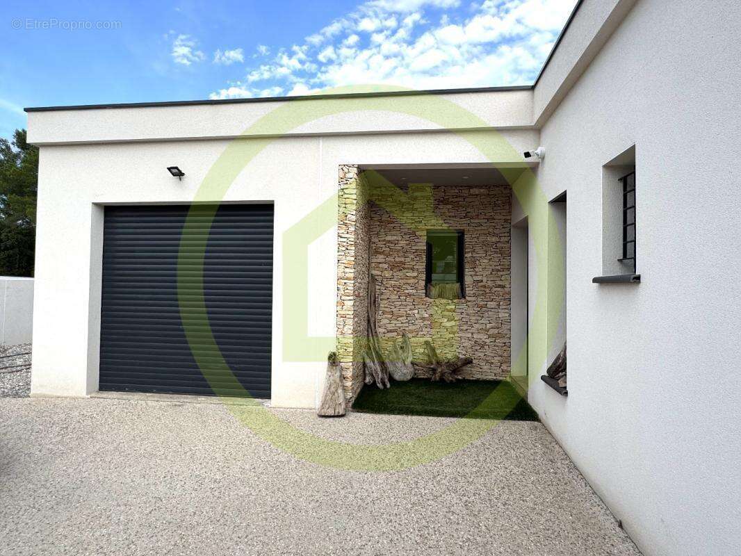 Maison à NIMES