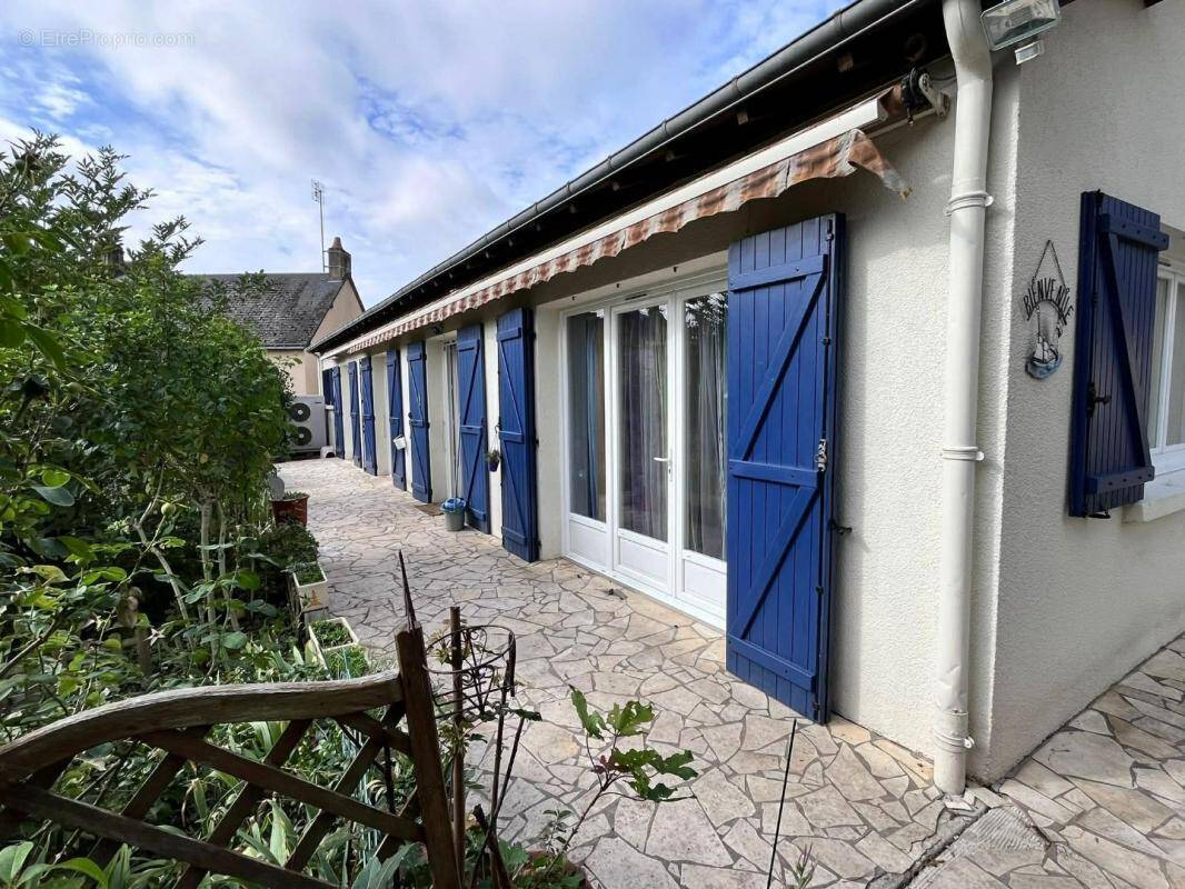 Maison à MEZIERES-EN-BRENNE