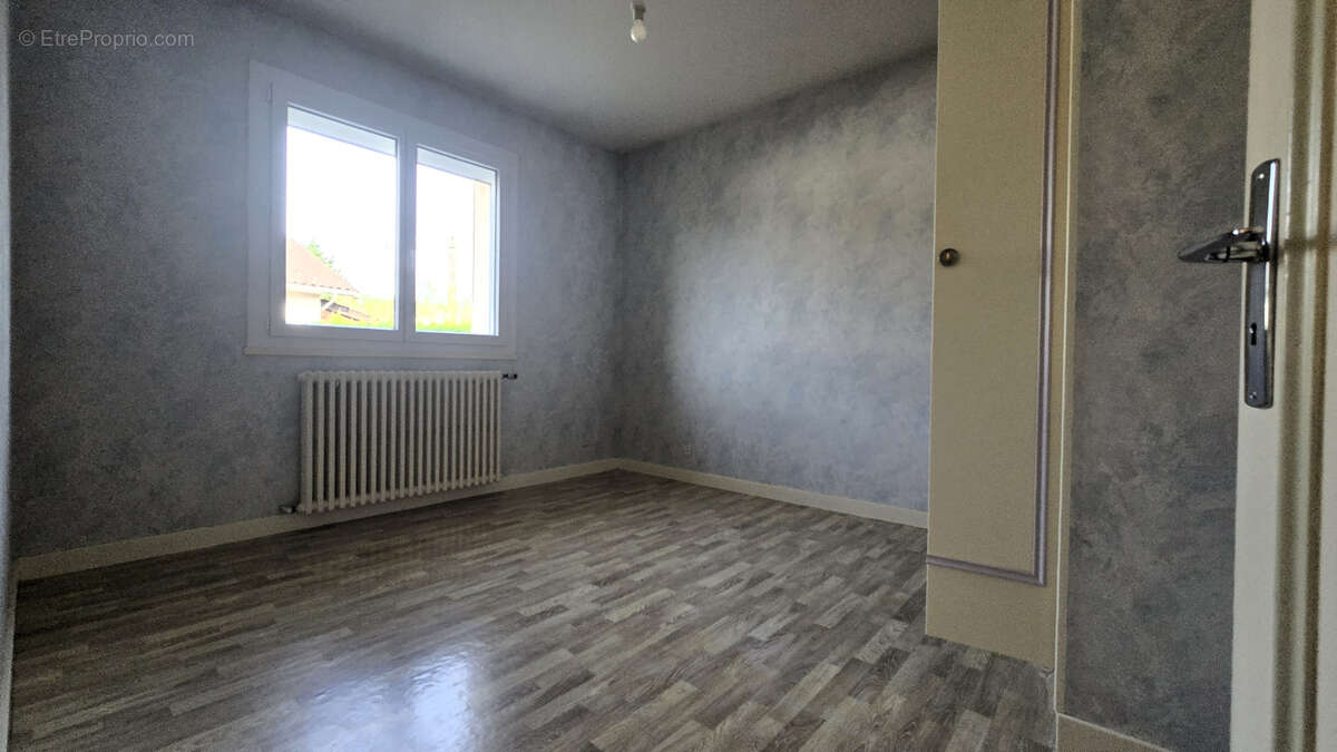 Maison à VONNAS