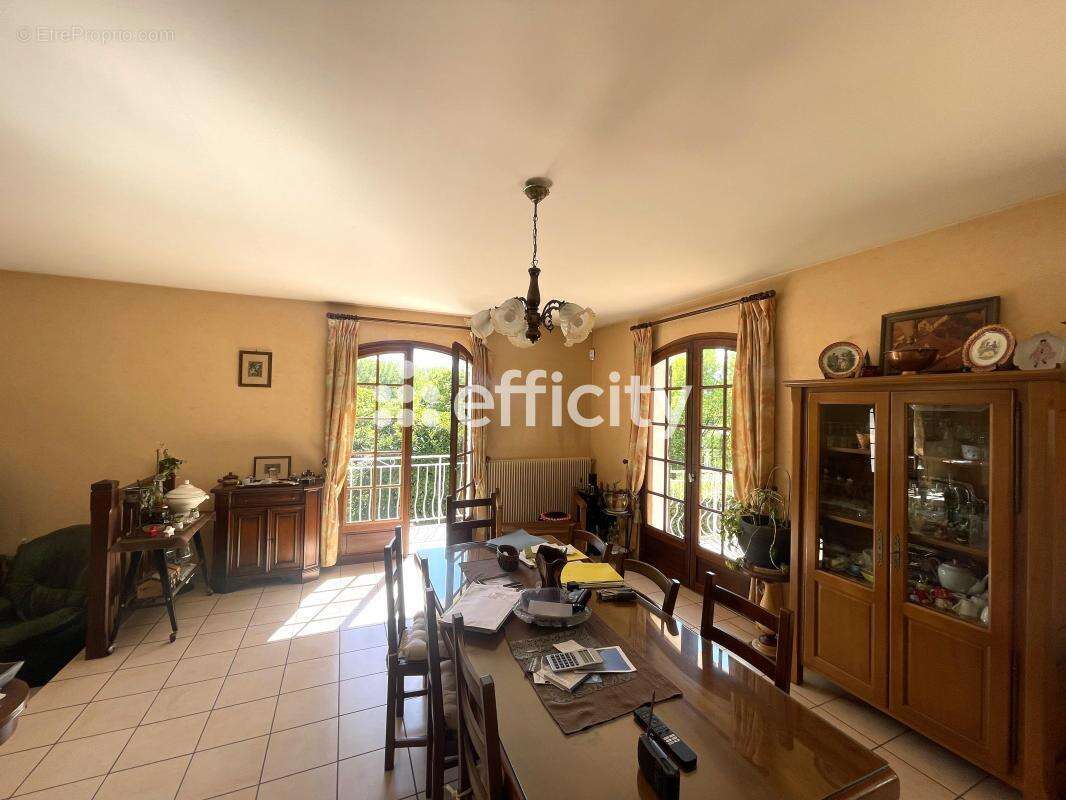 Maison à BLANQUEFORT