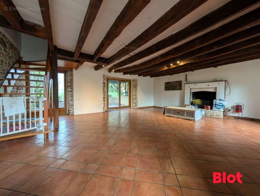 Maison à LA BOSSE-DE-BRETAGNE