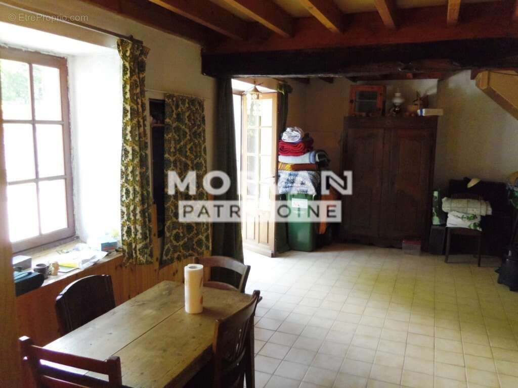 Maison à SAINT-SAULGE