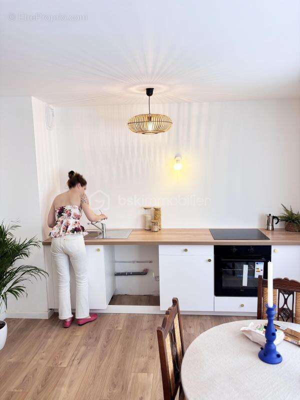 T2 rénové avec goût – Emplacement d’exception au Jardin Public ! - photo 16