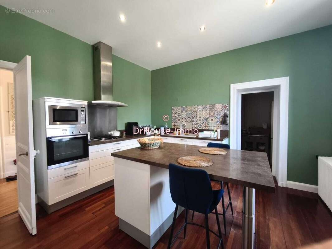 Maison 266 m² à Perigueux  - photo 5