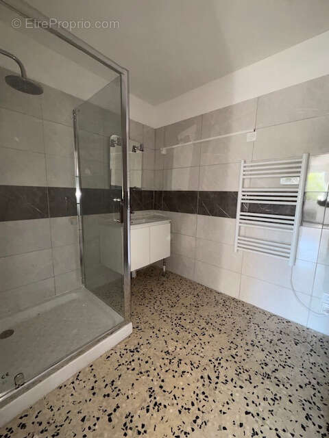 Appartement à SAINT-CHRISTOL-LES-ALES