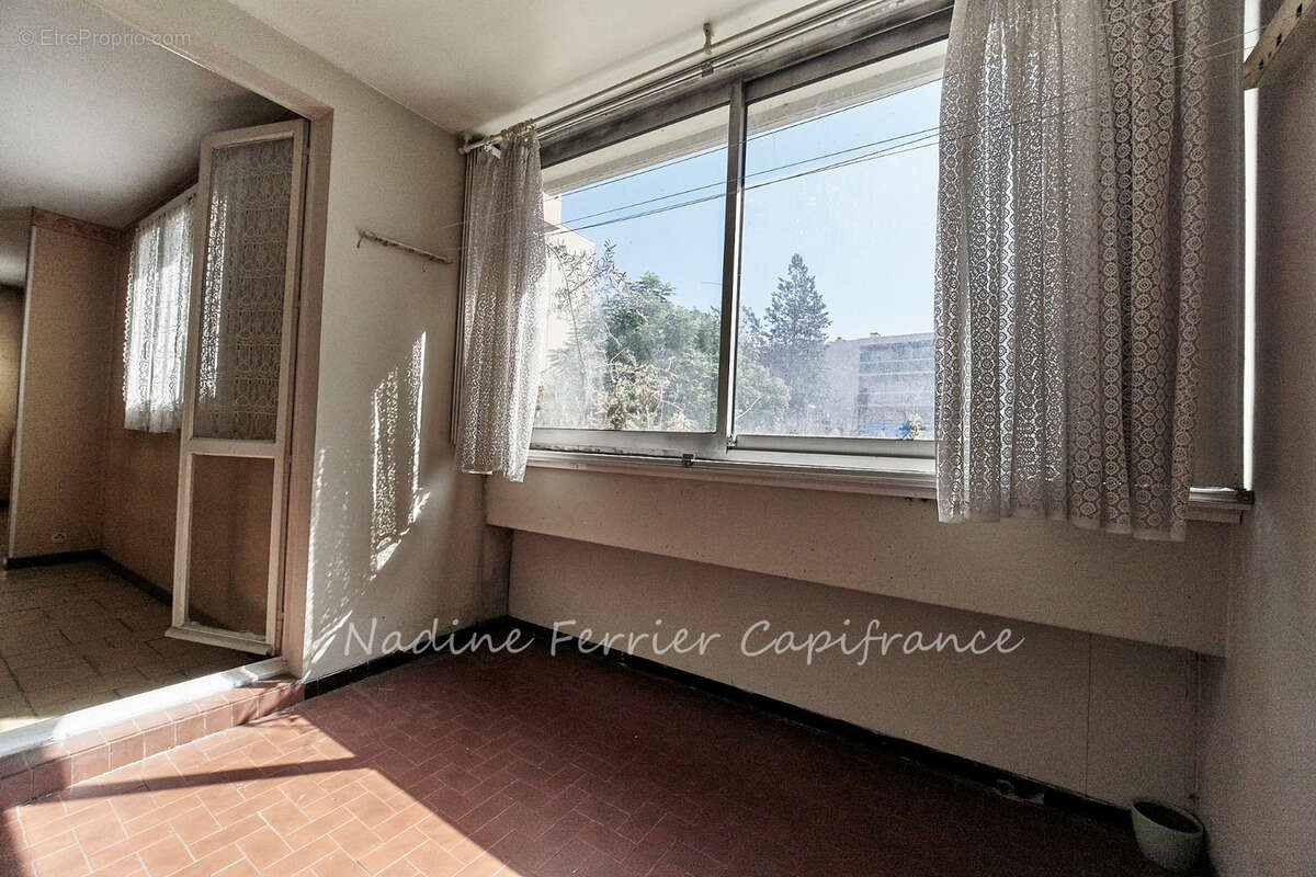 AIX-EN-PROVENCE – PIGONNET – Grand Appartement de 97 m² – 3 chambres - photo 9