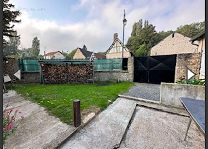 Maison à LES THILLIERS-EN-VEXIN