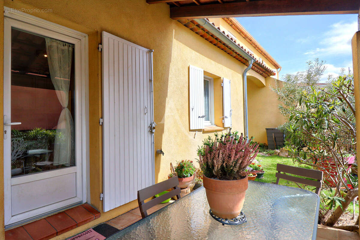 Maison à VENELLES