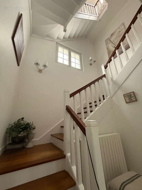 Le Pouliguen proche centre. Maison rénovée en parfait état - photo 9