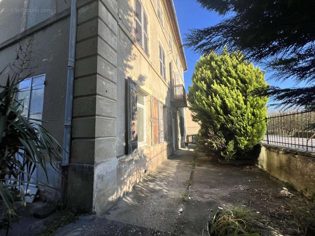 Maison à SAINT-LATTIER