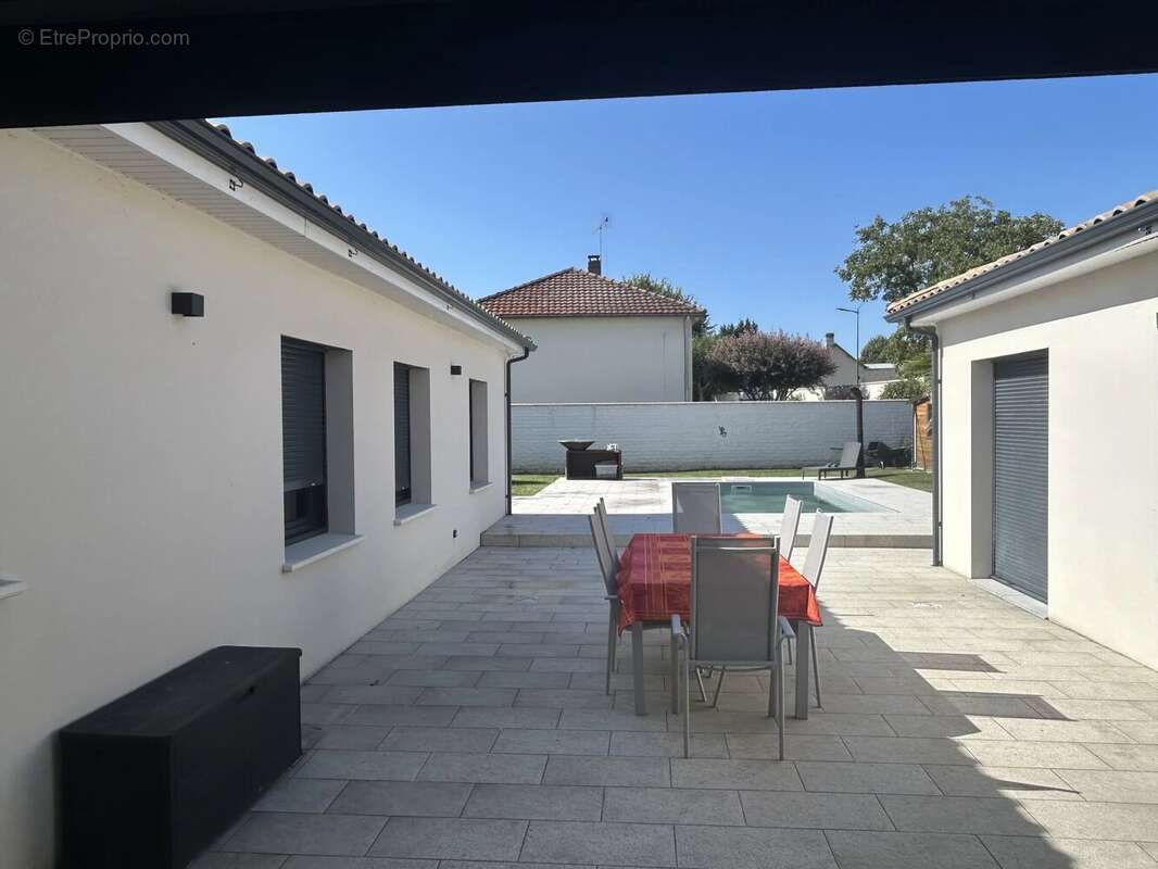 Maison à JAUNAY-CLAN