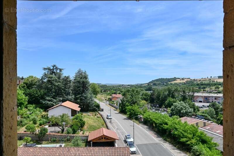 Appartement à PONTCHARRA-SUR-TURDINE