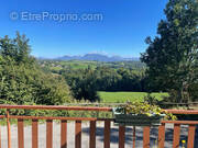 Maison à CRUSEILLES