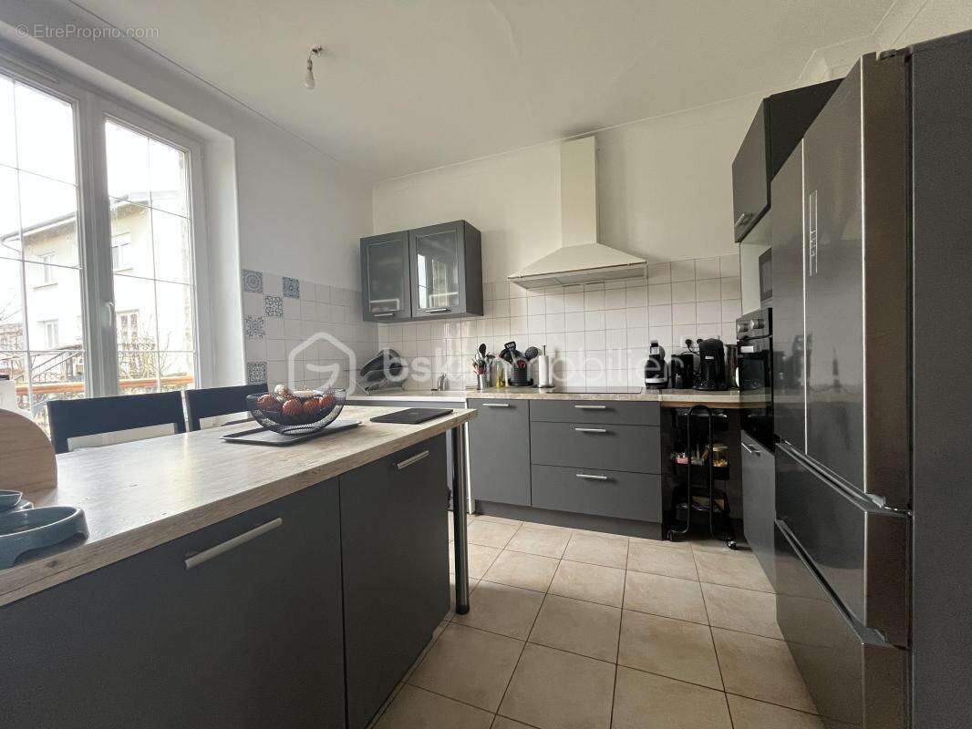Maison  - 73 m² - 5 pièces - photo 4