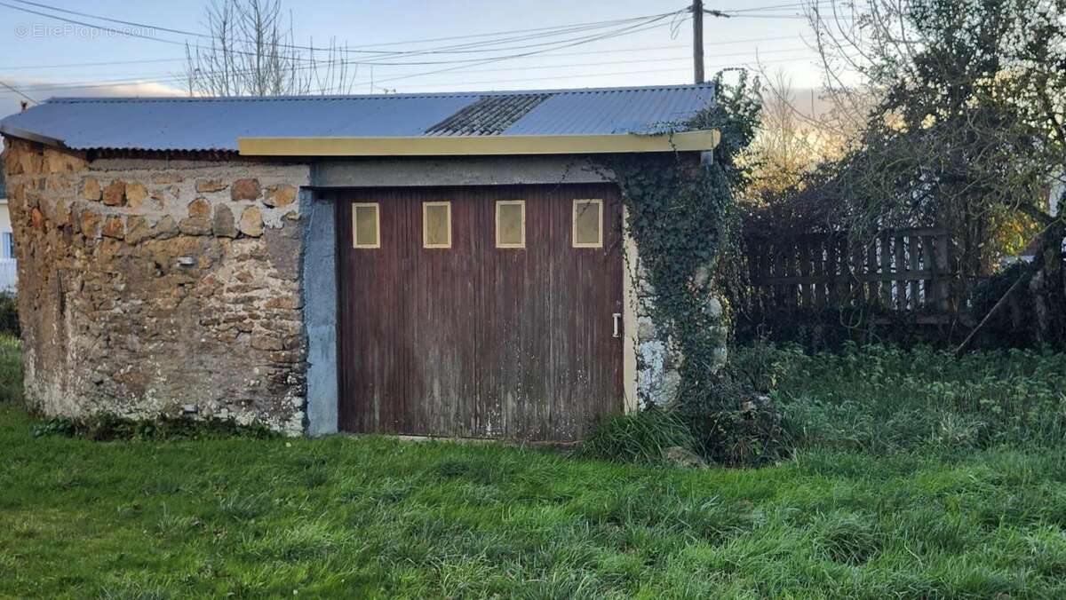 Maison à SAINT-MALO-DE-GUERSAC