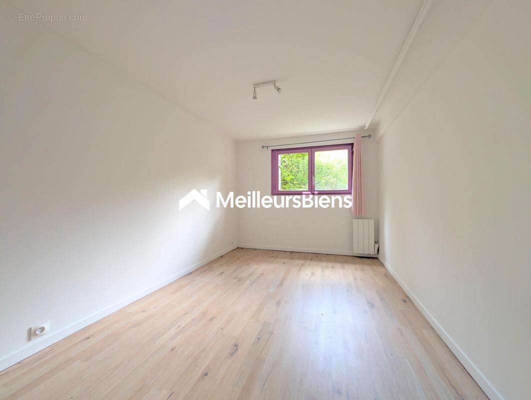 Maison 145 m² à Jouy-Mauvoisin 4 chambres sur terrain divisible de 1090 m² - photo 12
