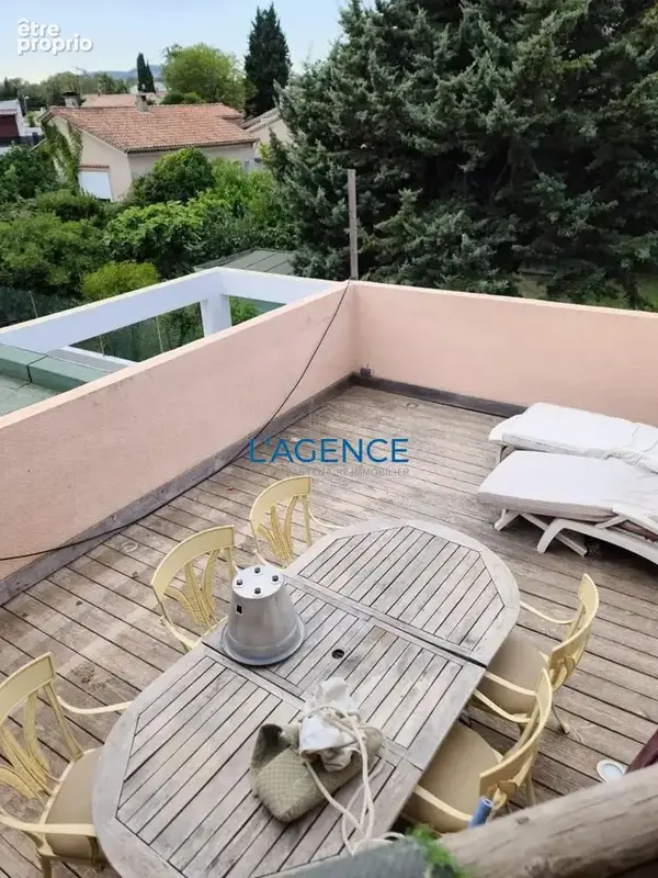 Appartement T3 en dernier étage avec terrasse à L'Ayguade en pleine propriété - photo 2