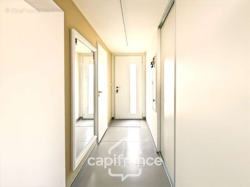 Maison plain-pied de 65,4m² à vendre à BEAUSEMBLANT (26) - photo 6