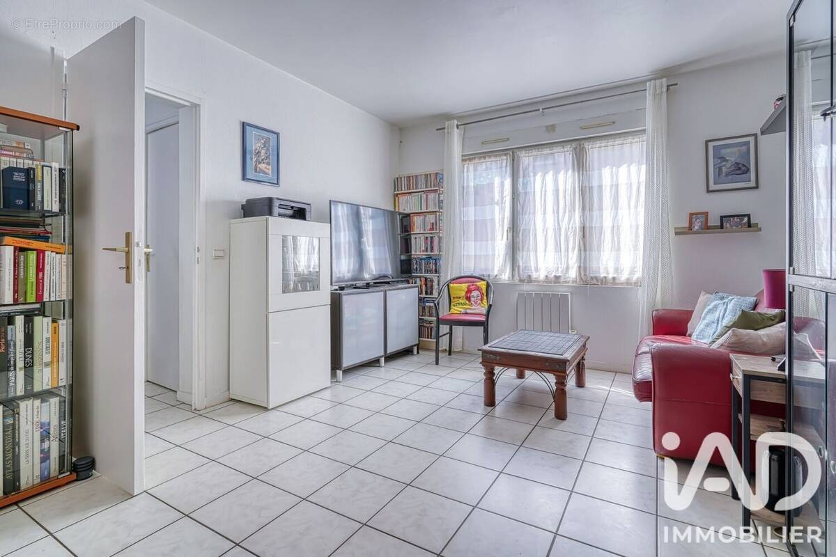 Photo 1 - Appartement à SAINT-GERMAIN-LES-CORBEIL