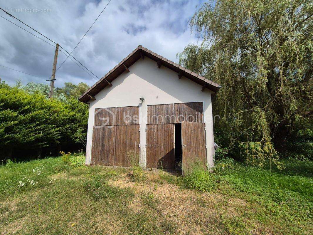 Maison à FAY-AUX-LOGES