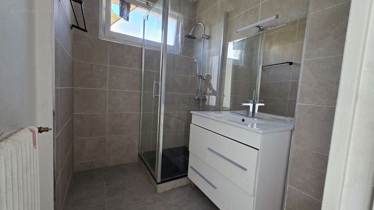 Appartement à BRON