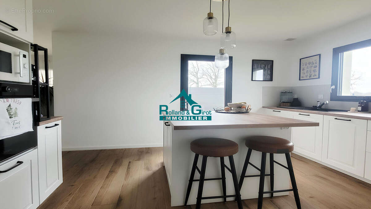 Maison à LA BOUEXIERE