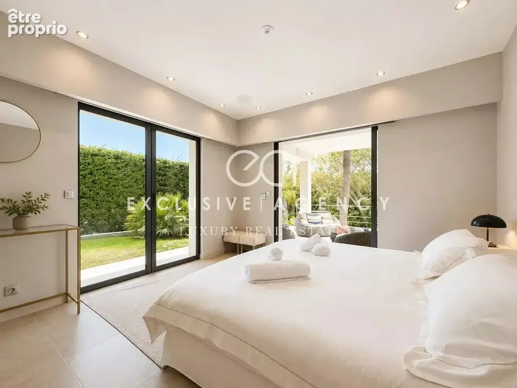Villa californienne 6 pieces - piscine - 6 parkings - photo 9