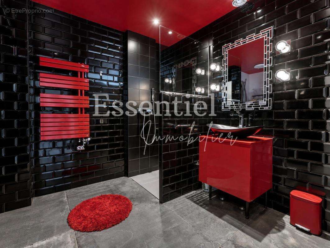 VILLEFRANCHE-SUR-MER  Appartement-villa de 107 m² avec plus de 300 m² de jardin - photo 15