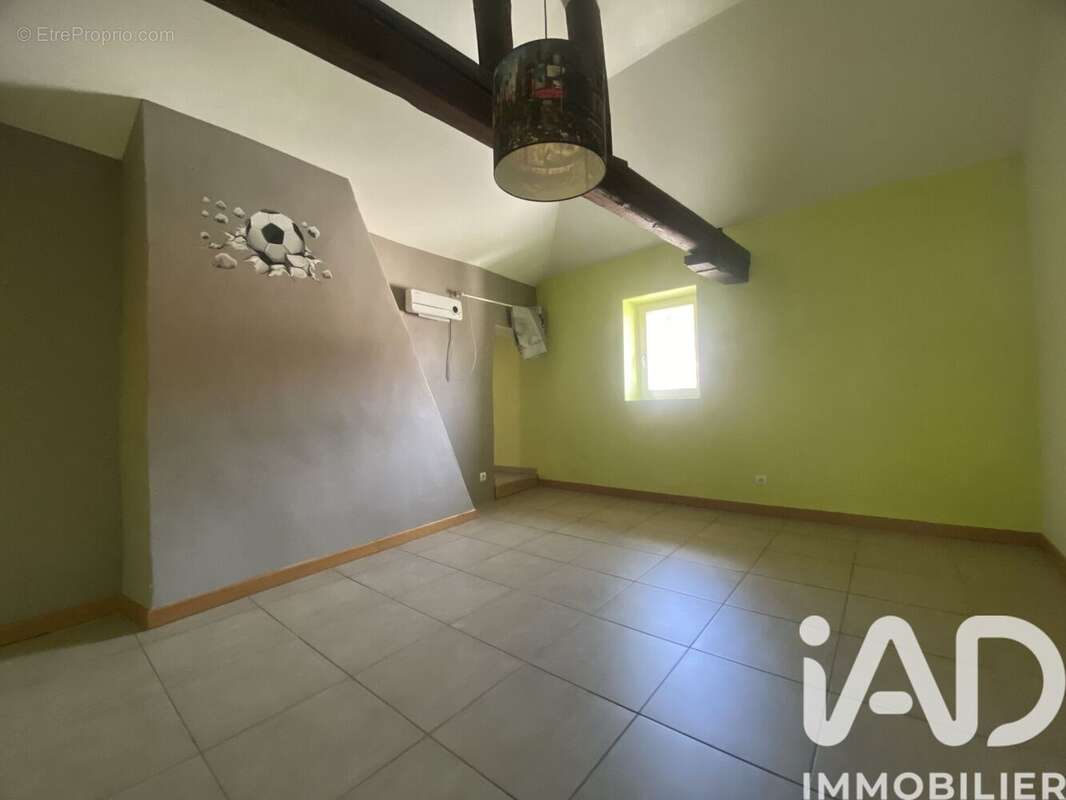 Appartement 176 m² à Vaux  - photo 6
