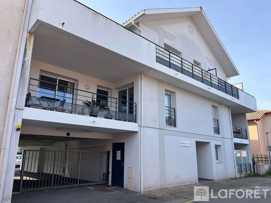 Parking à GUJAN-MESTRAS