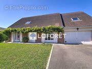 Maison à SAINT-NOM-LA-BRETECHE