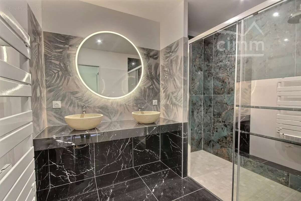 Appartement à LIVRON-SUR-DROME