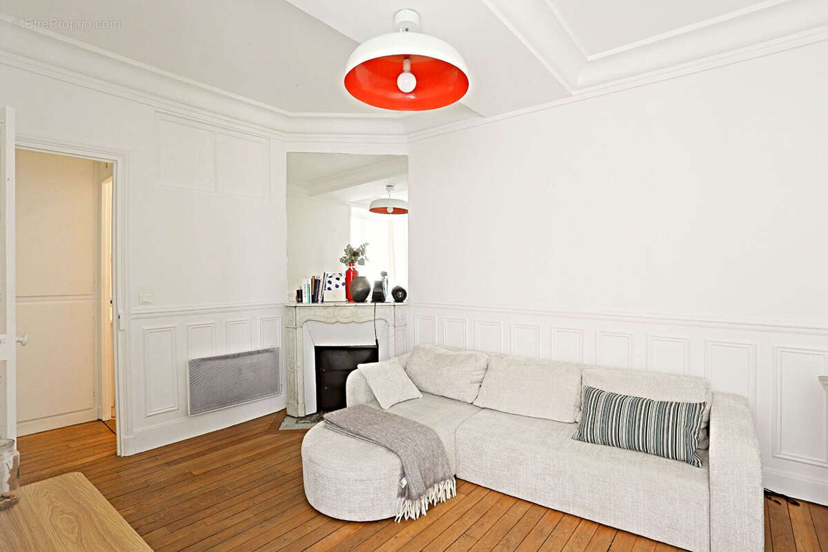 Appartement à PARIS-7E