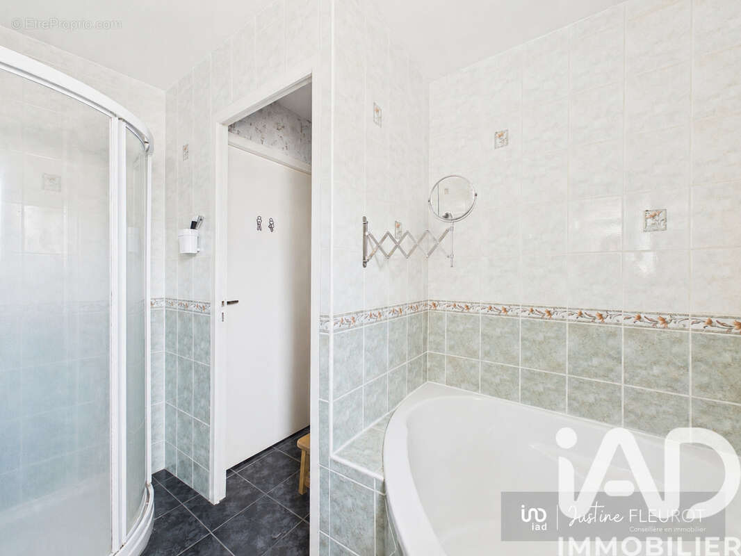 Maison 199 m² à Le Val-D'ajol  - photo 7