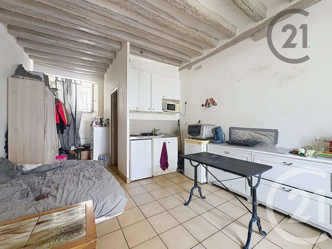 Appartement 25 m² à Montereau-Fault-Yonne  - photo 2