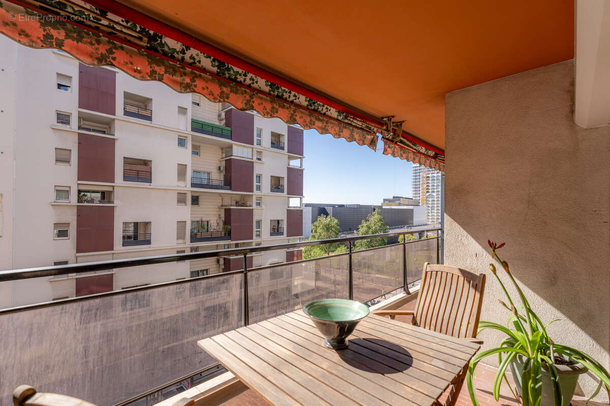 Appartement à MARSEILLE-2E