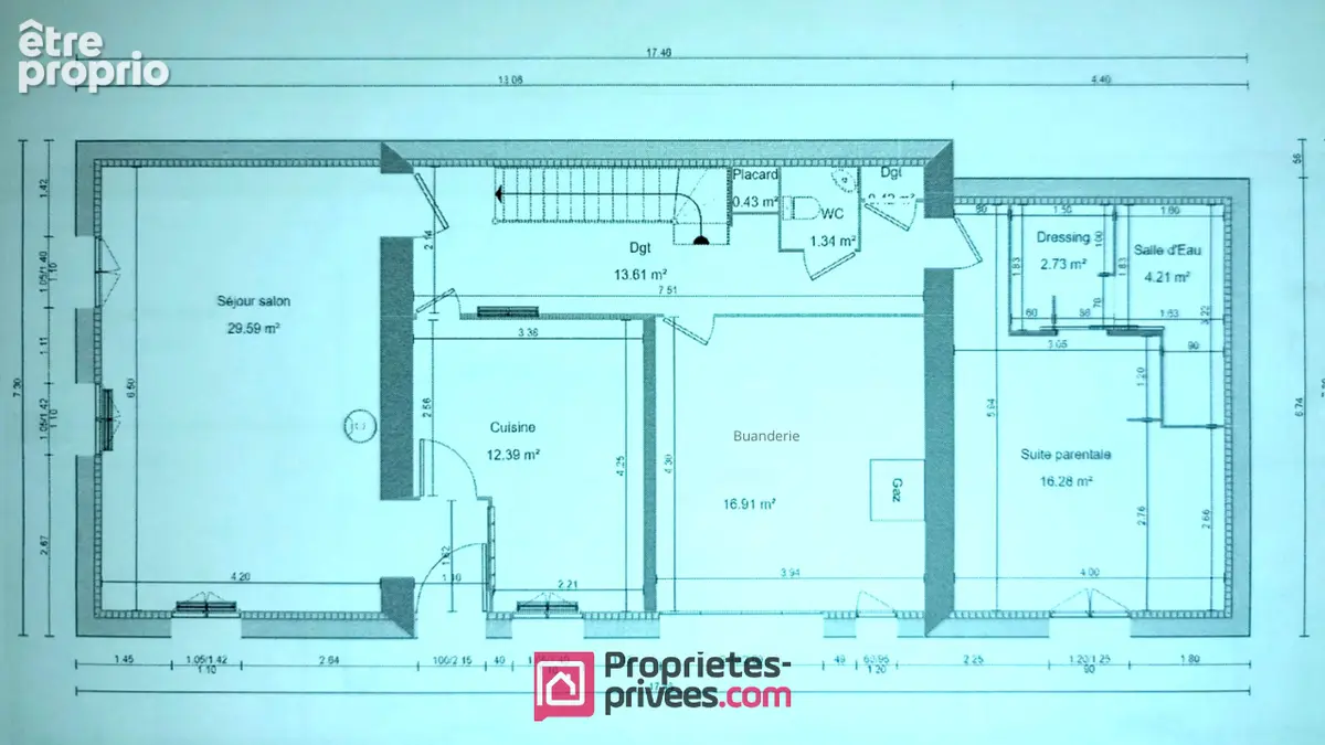 Maison à Vougy - Belle maison rénovée avec le charme de l'ancien - 185 m² - 5 chambres - photo 2