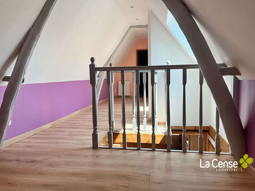 Maison à PERONNE-EN-MELANTOIS